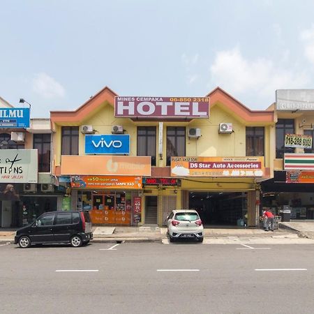Oyo 44072迈恩斯瑟姆帕卡酒店 汝来 外观 照片
