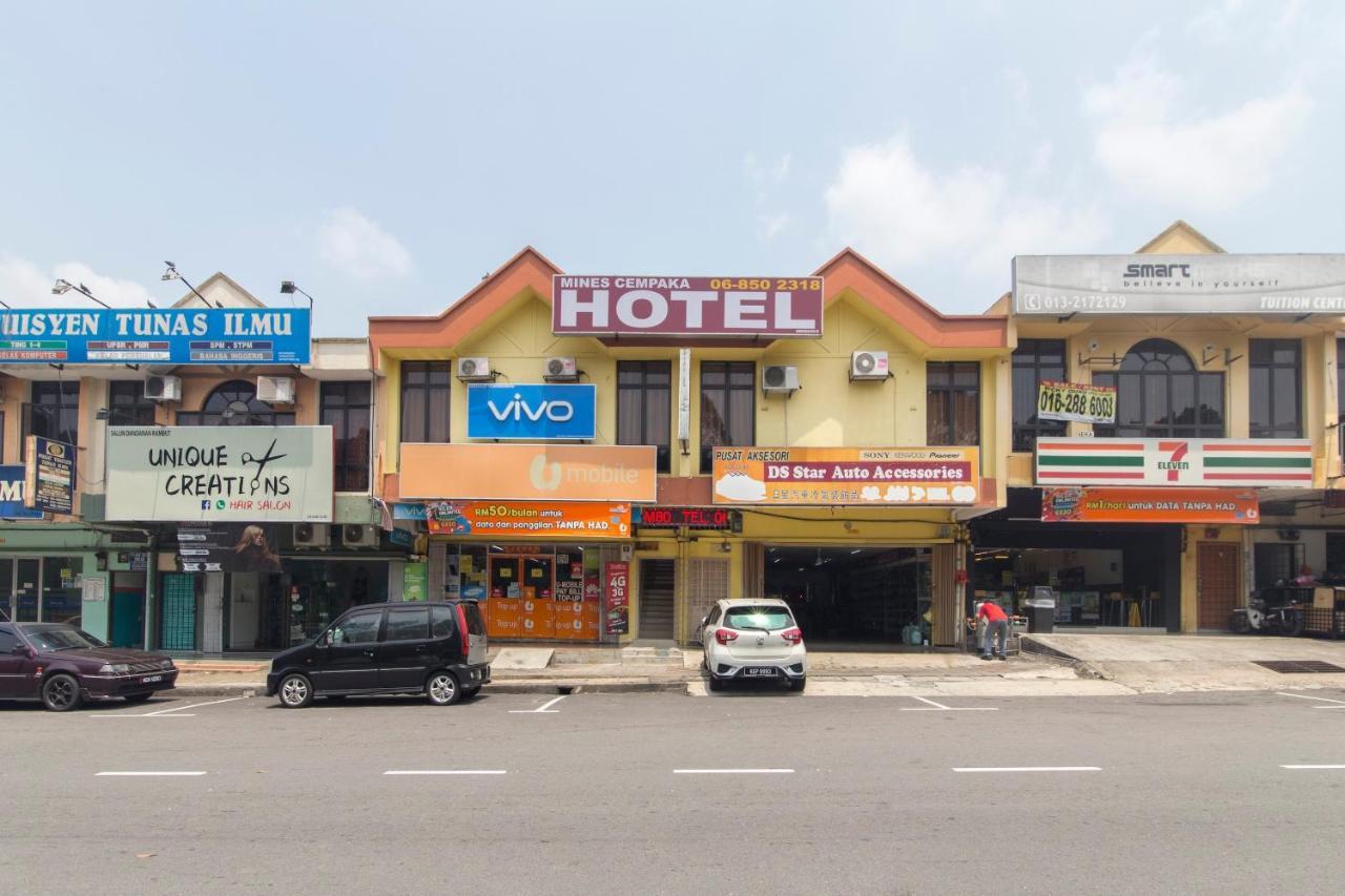 Oyo 44072迈恩斯瑟姆帕卡酒店 汝来 外观 照片